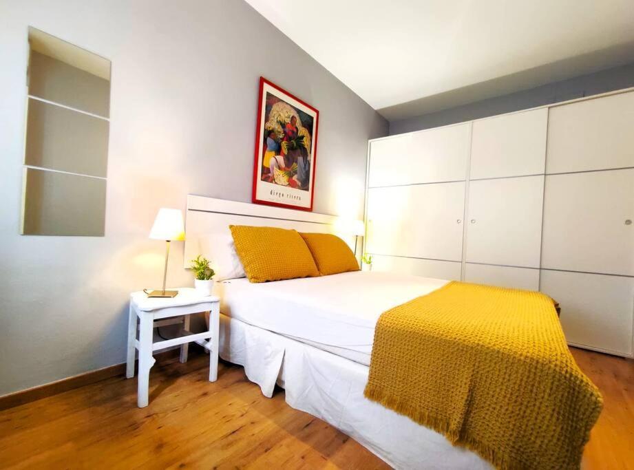 Ferienwohnung Plaza Cristo De Burgos Sevilla Exterior foto